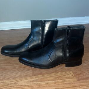 Men’s Kennth Cole dress shoes
